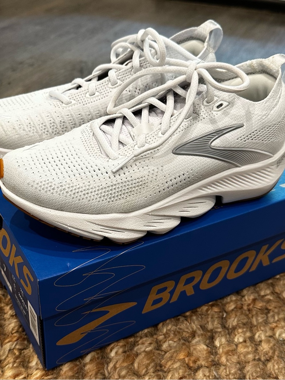 Brooks Women’s White Athletic Running Shoes with Silver Logo